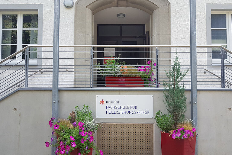 Großer Flohmarkt an der HEP-Schule